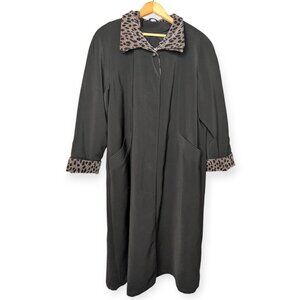 Vintage Rainshedder Elegant Black Coat with Leopard Print Accents Womens Size 14